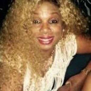 Meet your Posher, Cynthia